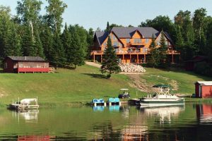 Water activities at Lakeplace Retreat